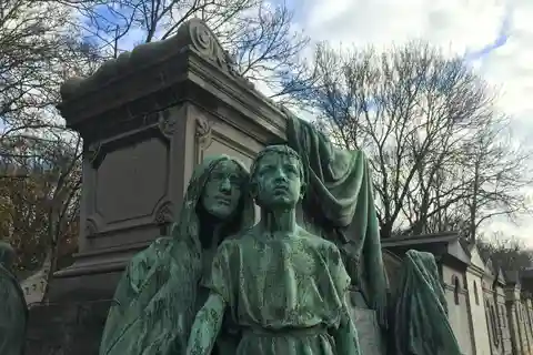 Père-Lachaise i Paris: rundturer på franska