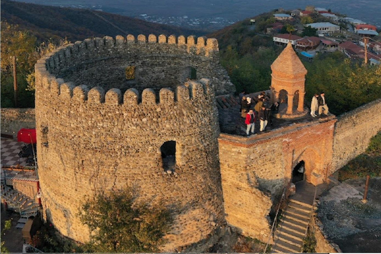 Uforgatable Kakheti Tour z degustacją wina - w GruzjiGrupowa wycieczka z przewodnikiem po Kachetii