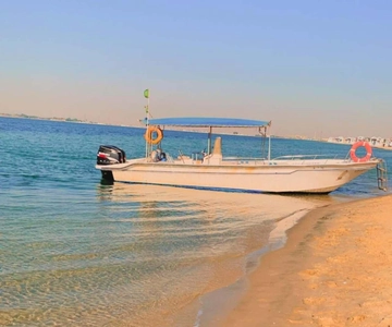 Entdecke Khobar vom Wasser aus: Geführte Bootstouren mit Panoramablick