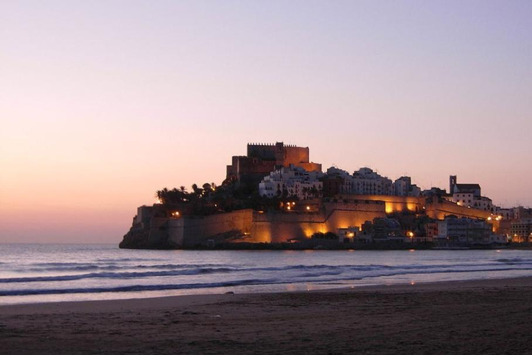 Valencia: Peñíscola Day Trip: Castle, Beaches & Local Vibes Valencia: Peñíscola Trip