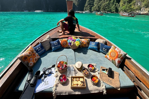Phi Phi Islands: Private Long-Tail Boat Tour with Snorkeling Phi Phi Islands: Private Long-Tail Boat Tour with Snorkeling