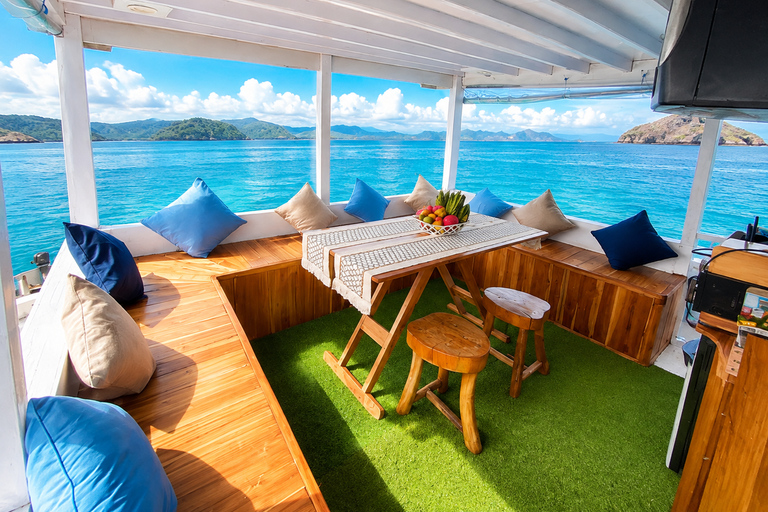 Labuan Bajo: 3-Day Komodo Sailing Ocean View Cabin All Fees Standard Boat | Sharing Room Ocean View | Tiket not Included