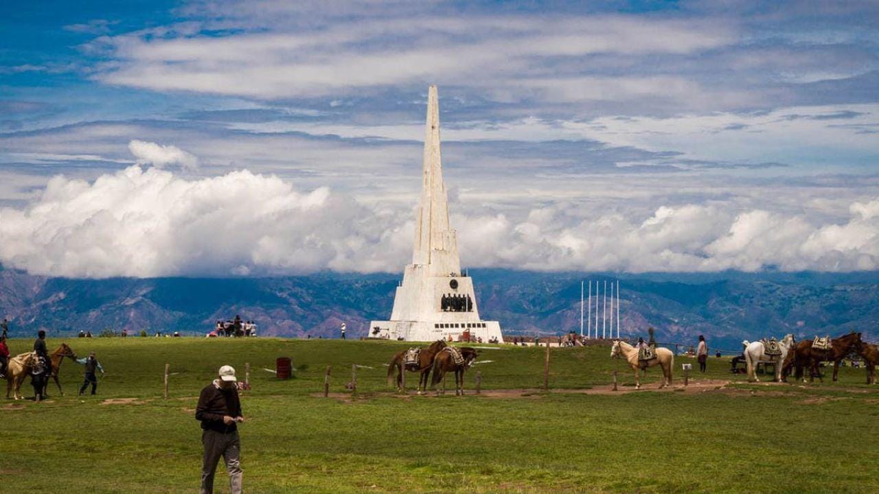 Von Ayacucho aus: Exkursion nach Wari - Pampa de Quinua