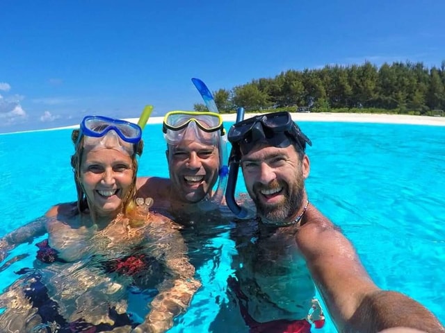 Sansibar: Delfinschwimmen und Schnorchelerlebnis auf der Insel Mnemba