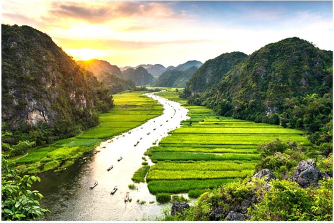 From Hanoi: 3-Day Ninh Binh & Pu Luong Nature Adventure Option 3: Luxury Hotel and Eco - Resort with Mountain View