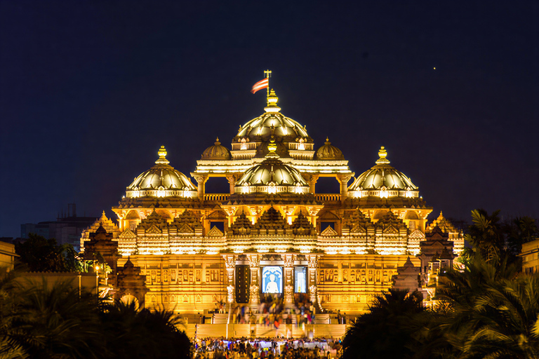 Delhi: tour espiritual de 4 religiones y espectáculo de agua de AkshardhamTour privado (coche + guía)
