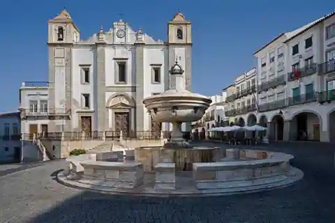 Evora: Wine Tasting and culture Tour