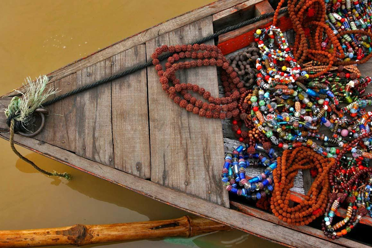 Aarti du matin avec promenade en bateau et petit déjeuner sur le toit