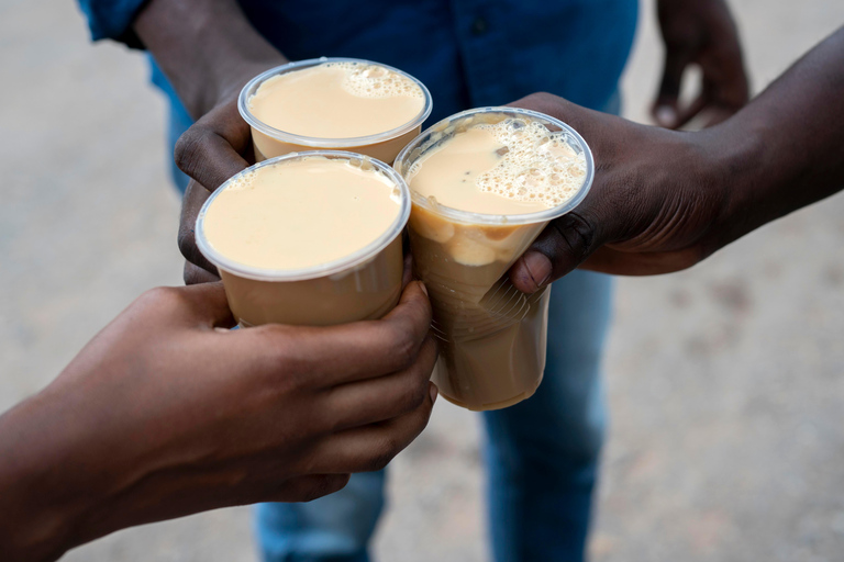 Accra: Tour gastronómico nocturno con guía local