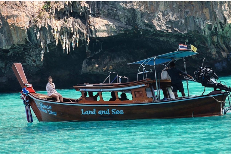 From Phi Phi: Private Luxury Longtail Boat Trip & Snorkeling 6-Hour option