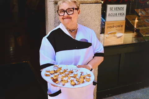 Santiago de Compostela: Food Tour with 6 Tastings & Drinks
