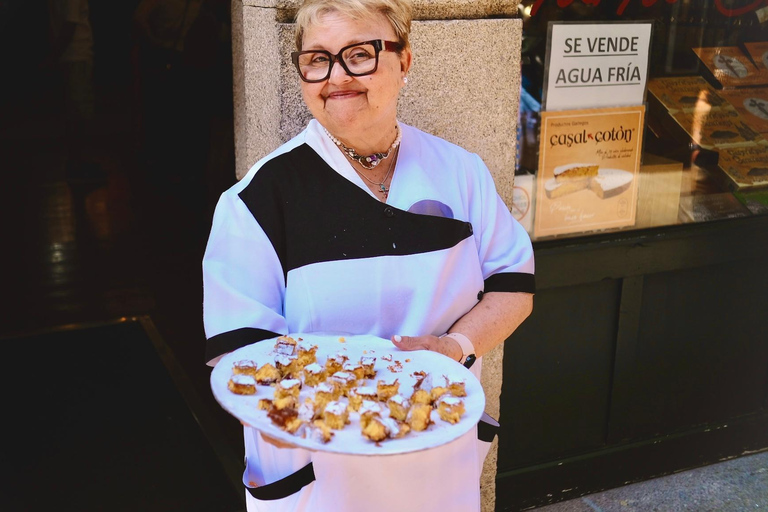 Santiago de Compostela: Food Tour with 6 Tastings & Drinks