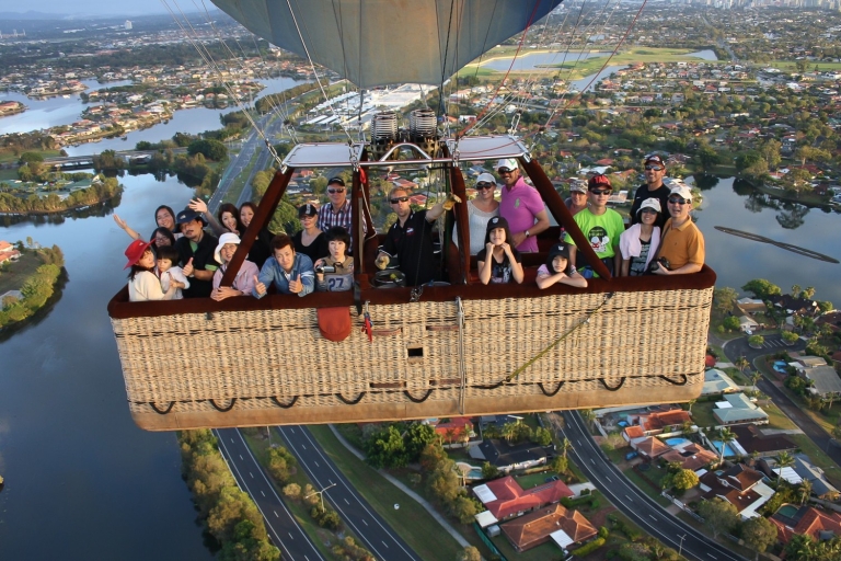 Gold Coast Australien Sonnenaufgang Heißluftballonflug60-minütiger Ballonflug mit Champagnerfrühstück