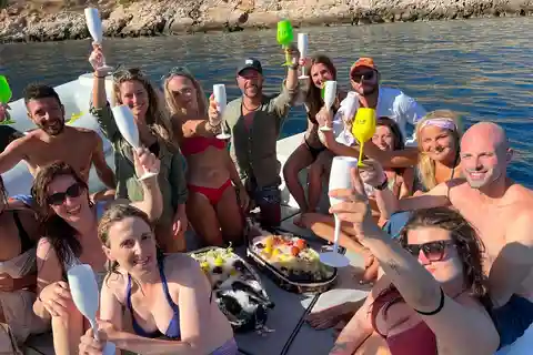 Trapani: Gita in barca alle isole Egadi con bevande