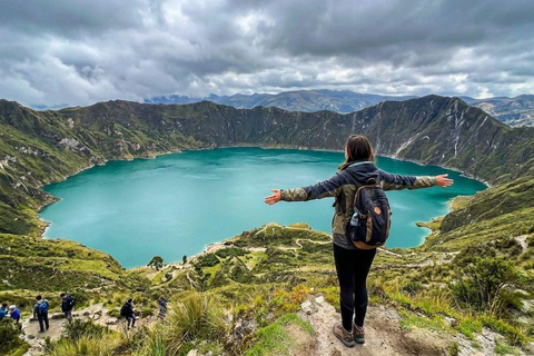 Quilotoa Volcano: Crater and Emerald-Turquoise Lagoon Quilotoa Volcano: Crater and Emerald Turquoise Lagoon