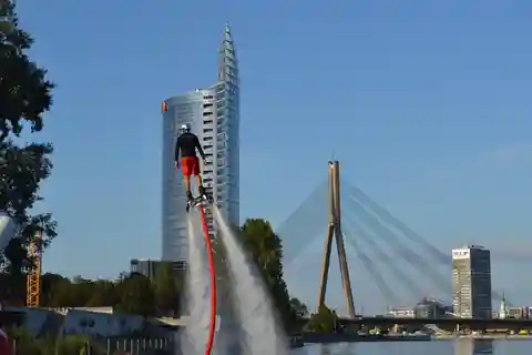 Flyboarding em Riga