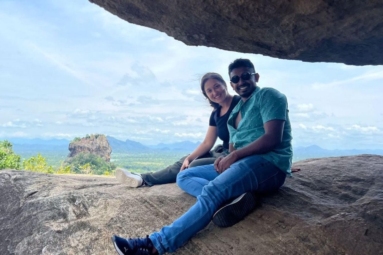 Kandy to Sigiriya by tuk tuk