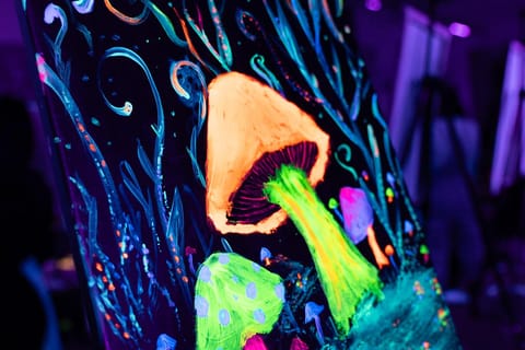 Neon Paint - Painting and Wine in the Dark in the Wroclaw