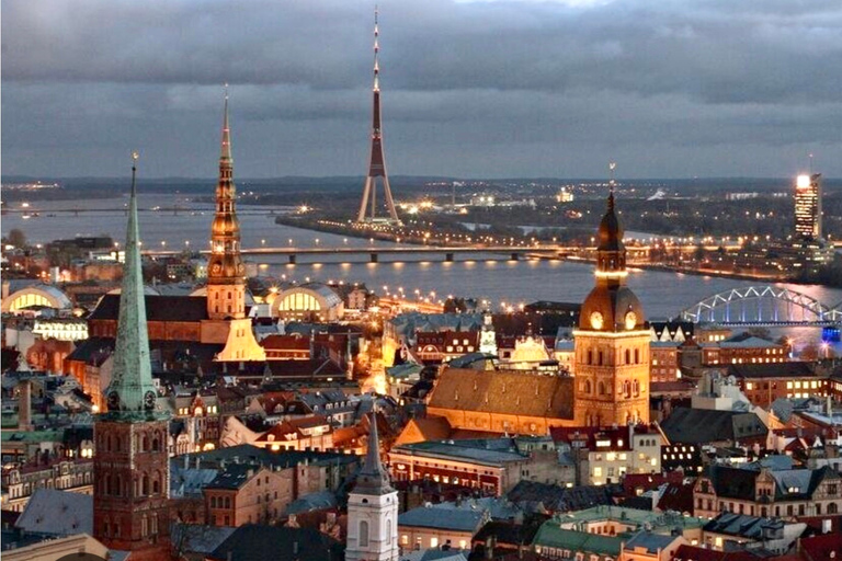 Riga Old Town, C Market & Art Nouveau Guided Walking Tour