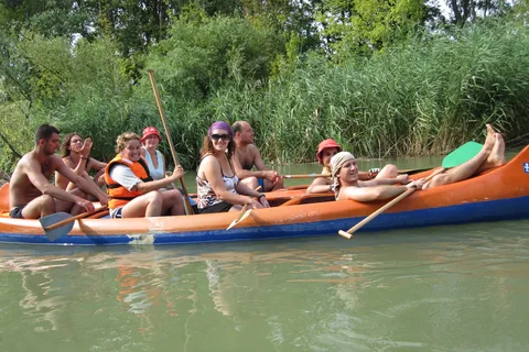 Budapest: Piragüismo por el Danubio con Sauna o Playa del Danubio
