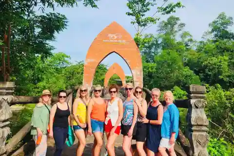 Hoi An: Clase de Cocina Cam Thanh y Excursión de un Día al Santuario de My Son