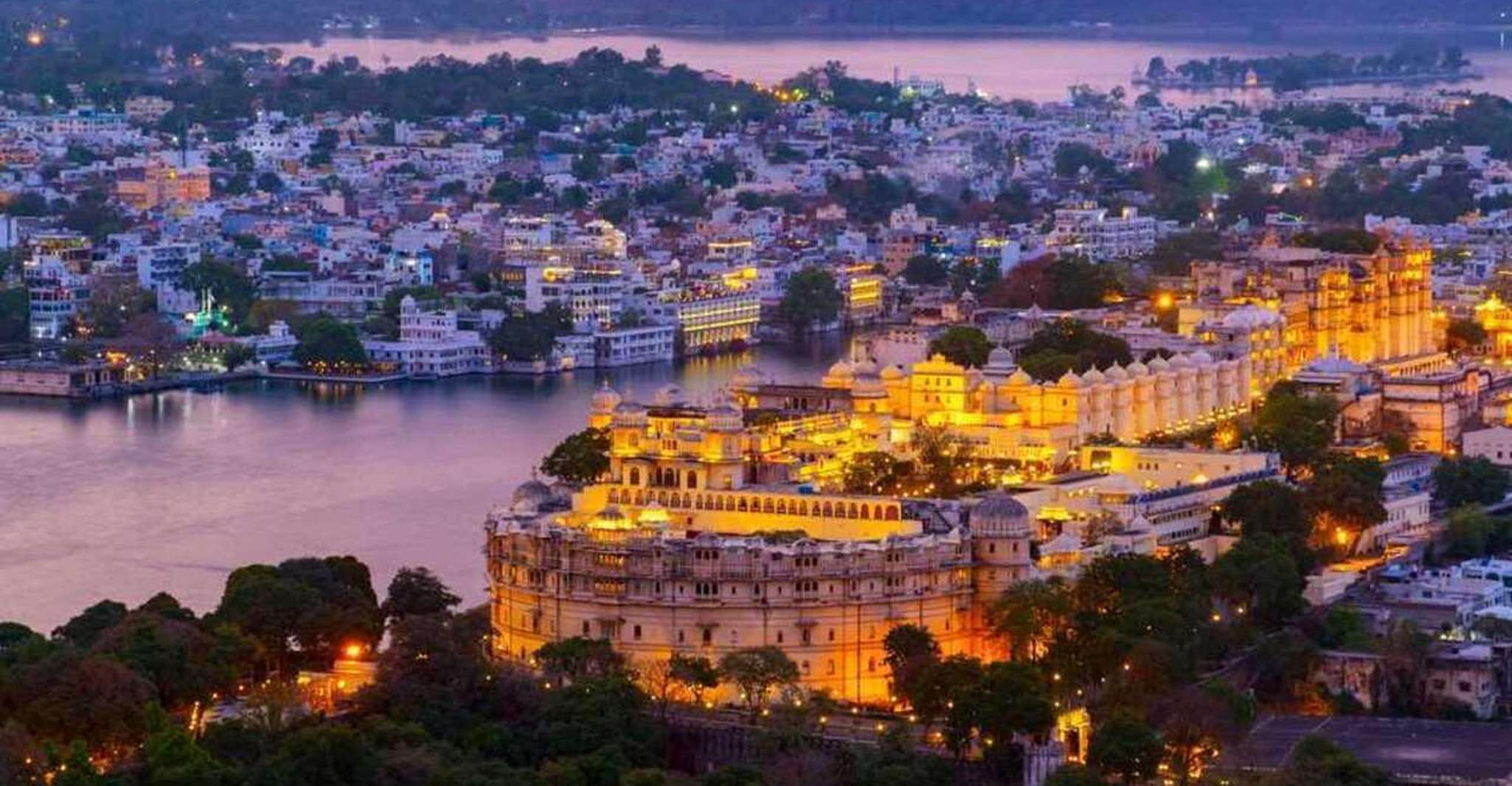 Udaipur, Palace of Udaipur & Jagdish Temple Walking Tour - Housity