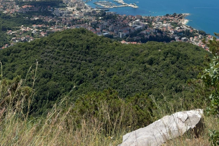Tivat: Gornja Lastva Hike with a Traditional food Picnic