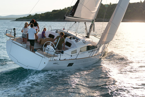 From Valletta: Romantic Sunset Cruise on a Sailing Yacht