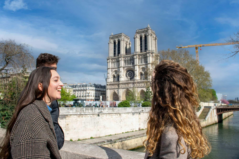 Paris: Notre-Dame Cathedral Guided Tour Notre-Dame Cathedral Guided Tour in English