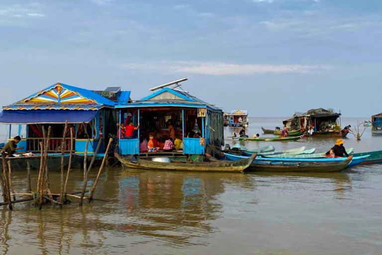 Siem Reap: Killing Fields & Floating Village Sunset Cruise Option 2: Guided Cultural Experience