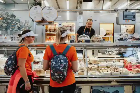 Central Market: Tasting of Traditional Sweets