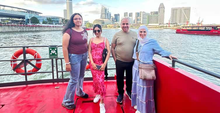 Singapore River Cruise and 2 Must-see Water Light Shows photo 4