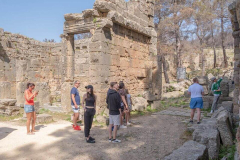 Lado: Passeio de catamarã elétrico, cachoeira, Seleukia, mesquita