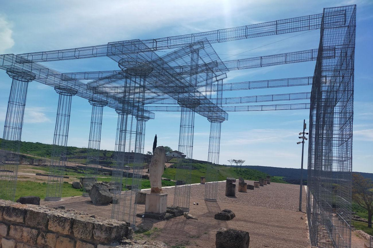 Visiting historic Segobriga, ancient Roman town near Madrid