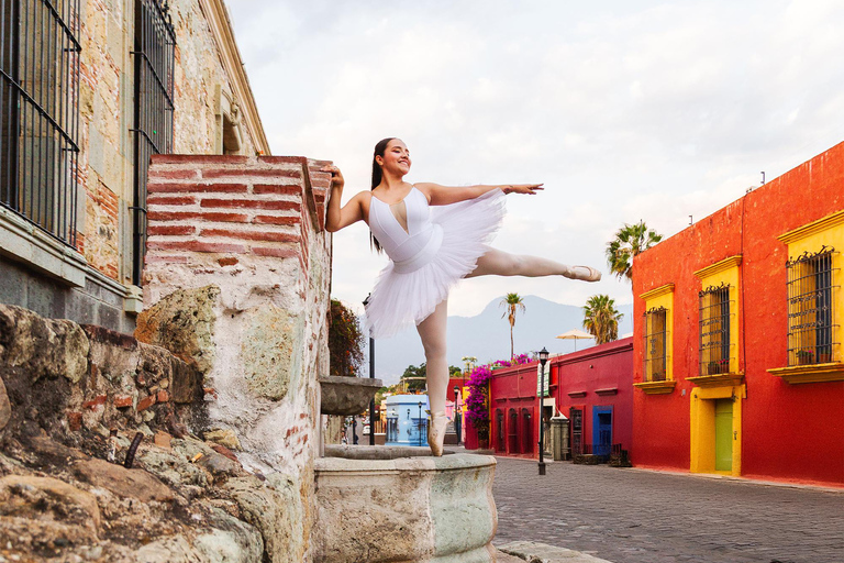 Oaxaca: Photography Shoot with Ballerina and Guide