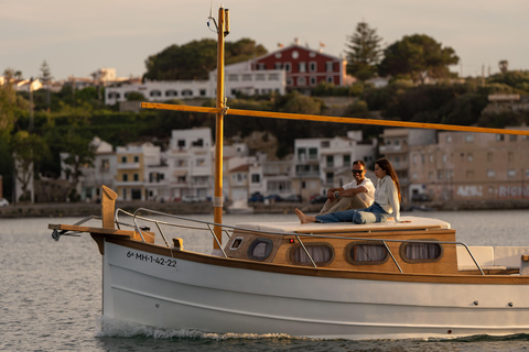 Romantic Private Tour of the Port of Mahón – Classic Llaut Romantic private tour of the Port of Mahón - Classic Llaut