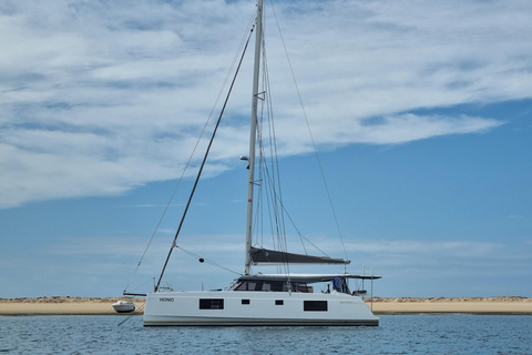 Boat in Algarve - Luxury Catamaran - Lagos Half-day Luxury Catamaran Experience - Lagos