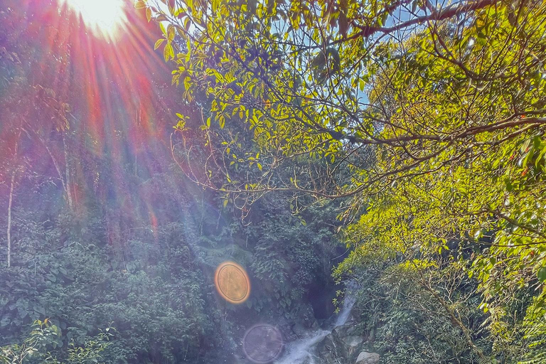 Medellín: WĘDROWNICTWO QUEBRADA BOQUERÓNMedellín: QUEBRADA BOQUERÓN GORGE HIKING