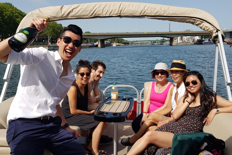 Paris: Seine Escape – Shared Cruise with Live Commentary Paris: Seine Escape – Private Cruise with Live Commentary