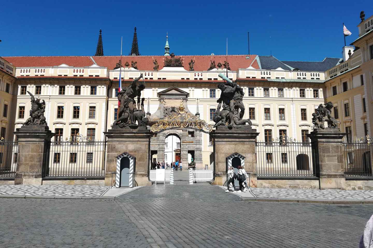 Prague: Tour to Prague Castle with tickets included. Spanish