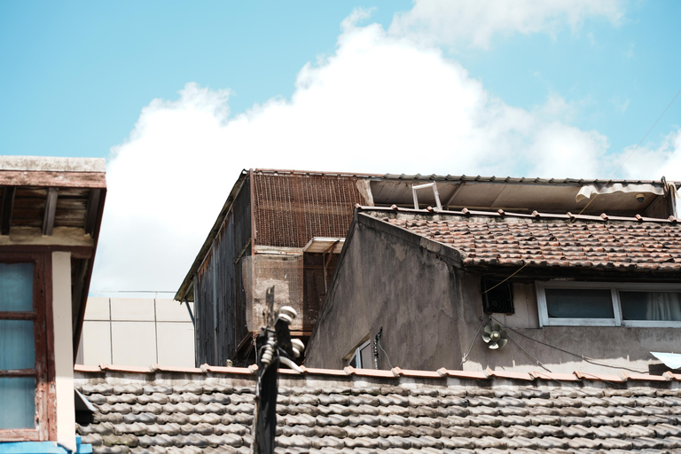 Old Shanghai: Yu Garden, Mosque and City Wall Walking Tour