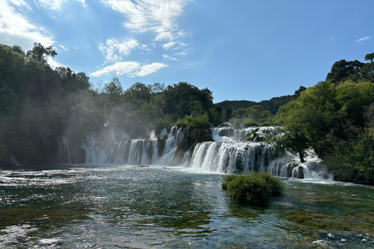 Tour por las cataratas de Krka por la tarde, con guía y entrada incluidosTour de tarde a las cataratas de Krka, con guía y entrada incluidos