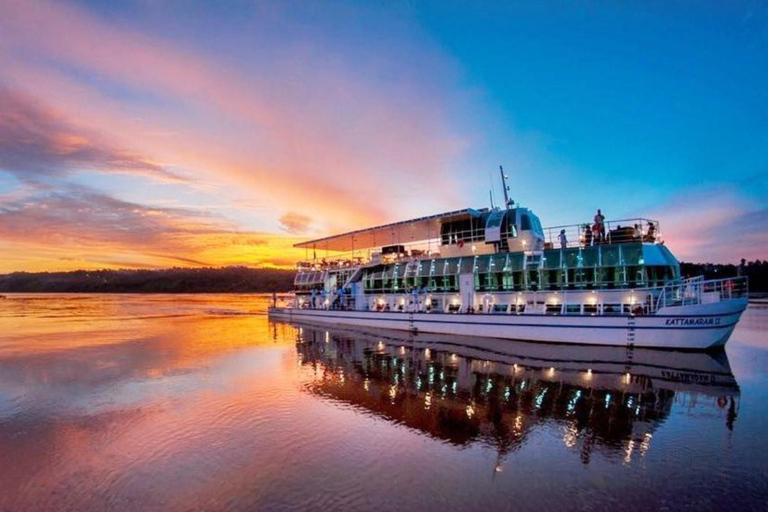 Asunción to Foz: Iguazu Falls and Triple Border in a day Asunción to Foz: Iguazu Falls and Triple Border in a Day