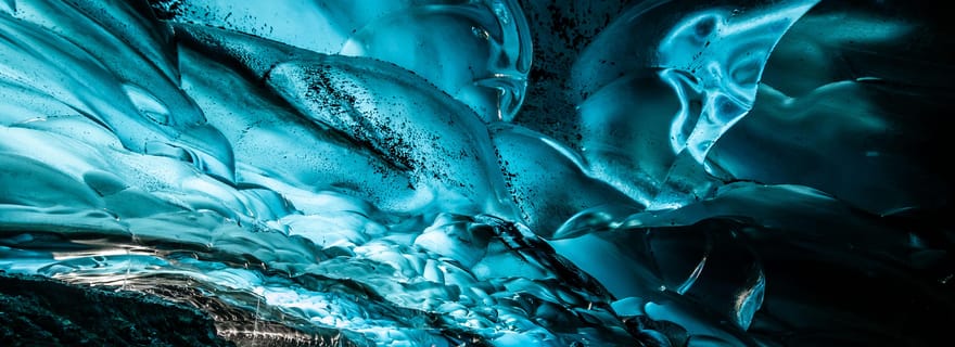 Jökulsárlón : randonnée sur le glacier vers une grotte de glace isolée