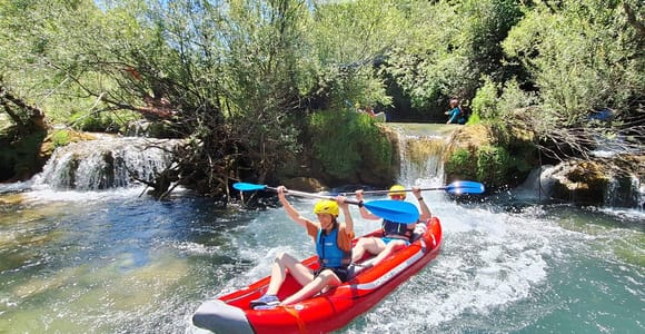 Ab Plitvice: Kajak-Abenteuer in der Mrežnica-Schlucht