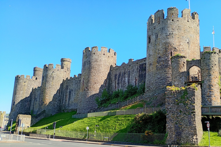 Conwy: Guided Walking Tour with Historic Sights
