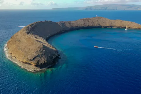 From Kihei: Molokini Crater and Turtle Town Snorkeling