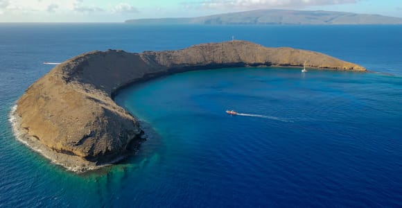 From Kihei: Molokini Crater and Turtle Town Snorkeling