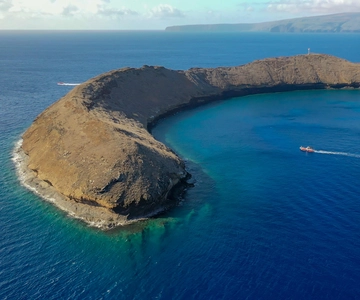 From Kihei: Molokini Crater and Turtle Town Snorkeling