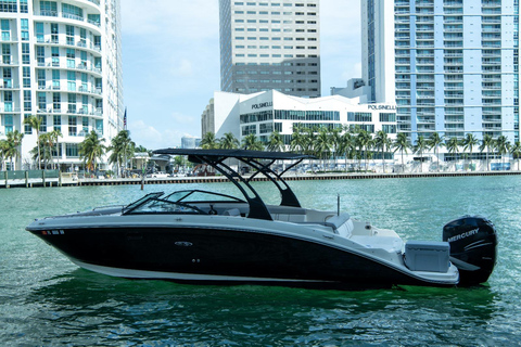 Miami: Private Guided Boat Tour